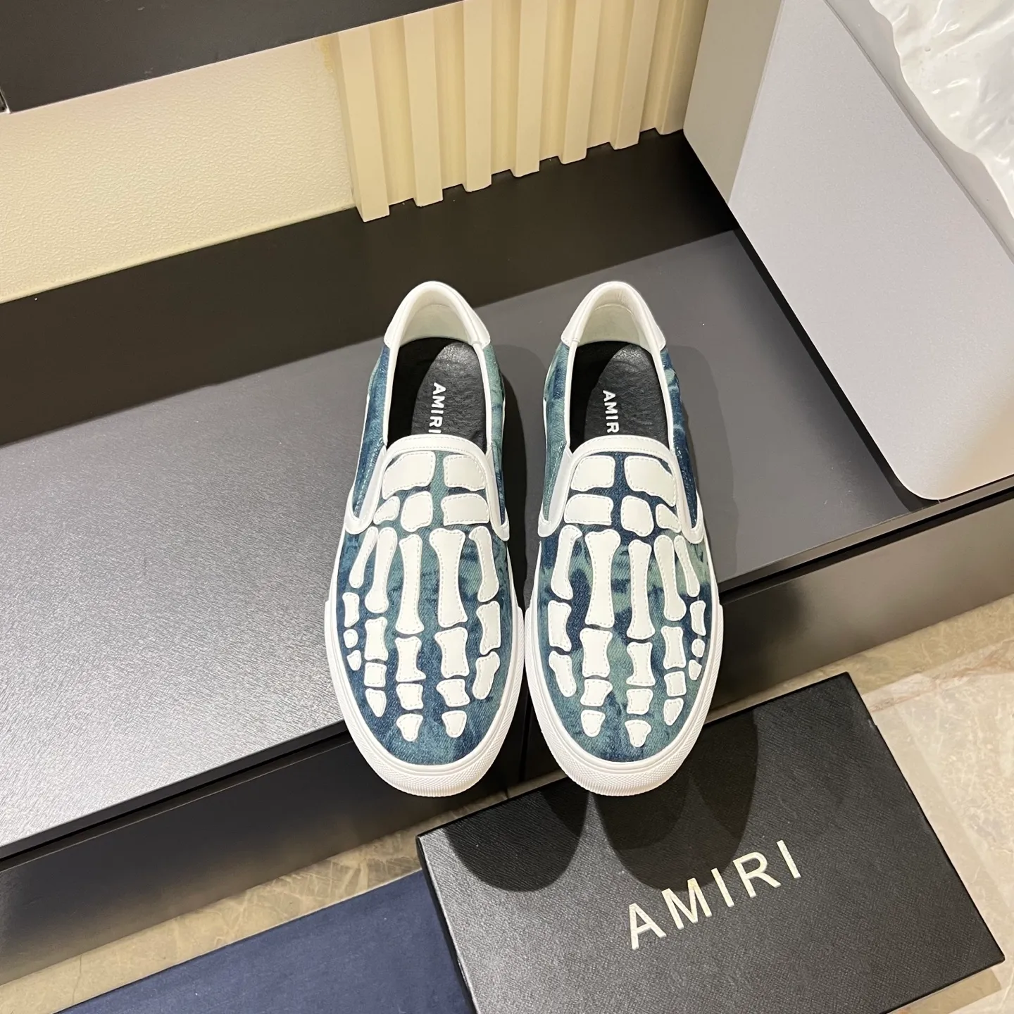Men's shoes 💰p420, amiri The top purchasing agent for bone shoes 🔍🔍 is on sale at the men's counter at the same time. Cowhide is paired with 5D dynamic design style.